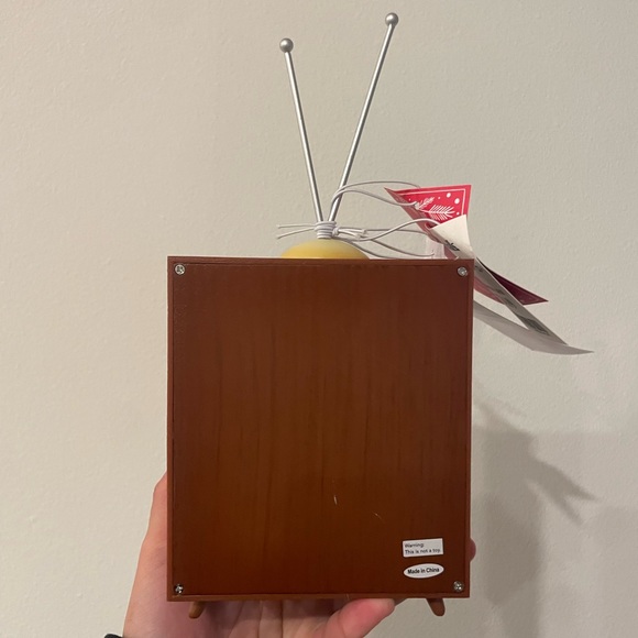 New Martha Stewart Retro Musical TV - Picture 4 of 5